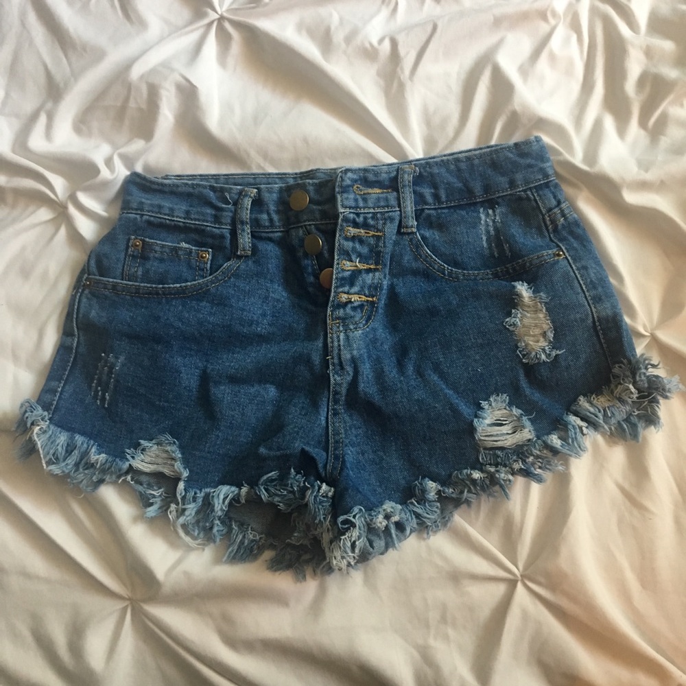 distressed jean shorts
